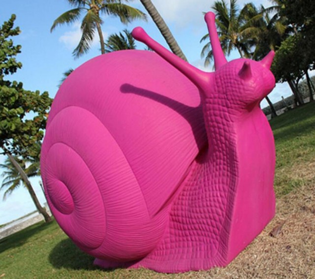 仿金屬雕塑,雕塑用什么材質(zhì)比較好？