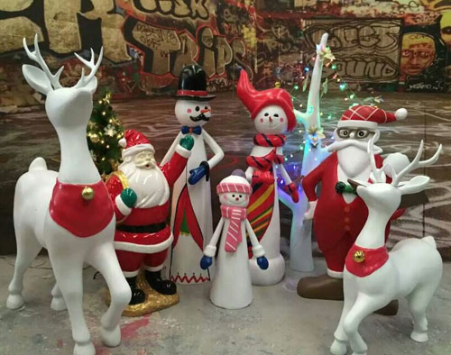 卡通小雪人組合玻璃鋼雕塑